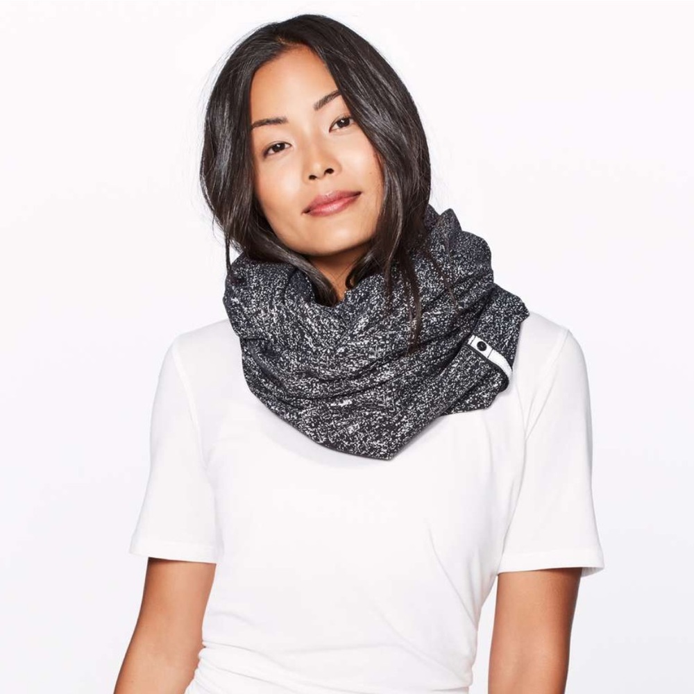 Never Worn Lululemon Scarf